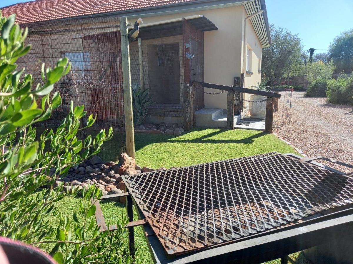 Mitat Guesthouse Beaufort West Ngoại thất bức ảnh